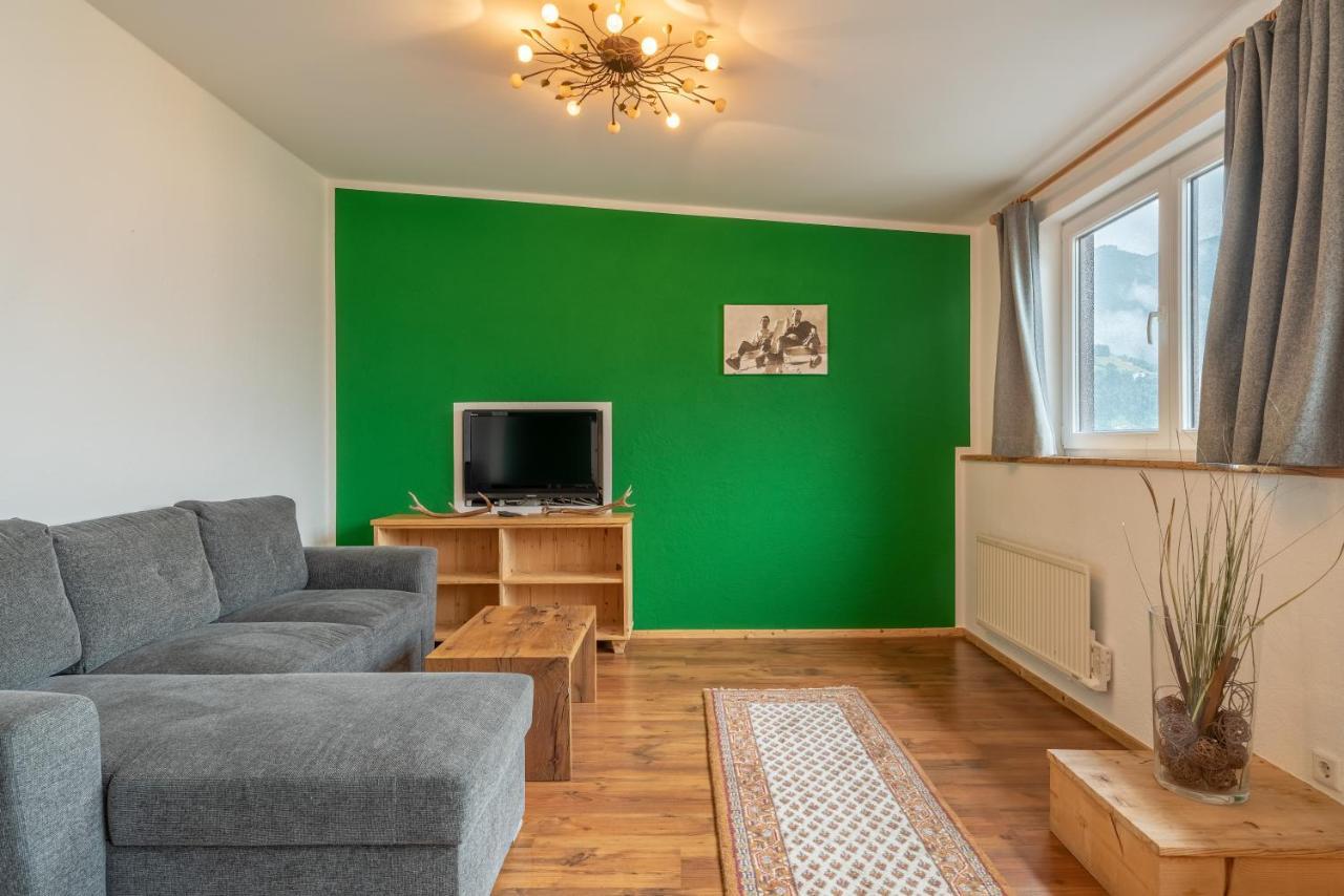 Anblick Appartement With Lake View Цел ам Зее Екстериор снимка